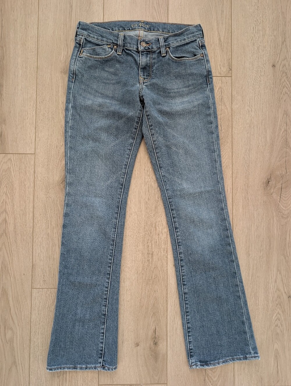 Old Navy The Flirt Mid-Rise Boot Cut Jeans | Size 1